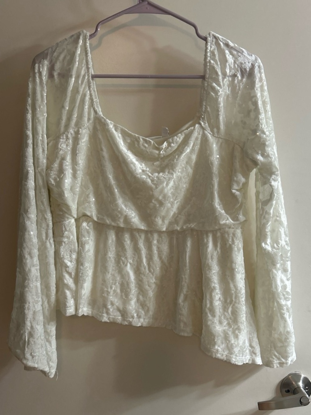 Buckle Ivory Long-Sleeve Velvet Peplum Top